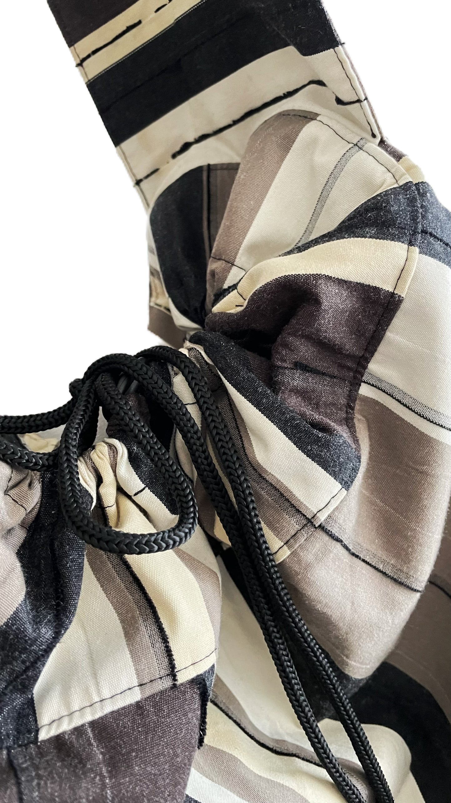 LIGHTNING BAG