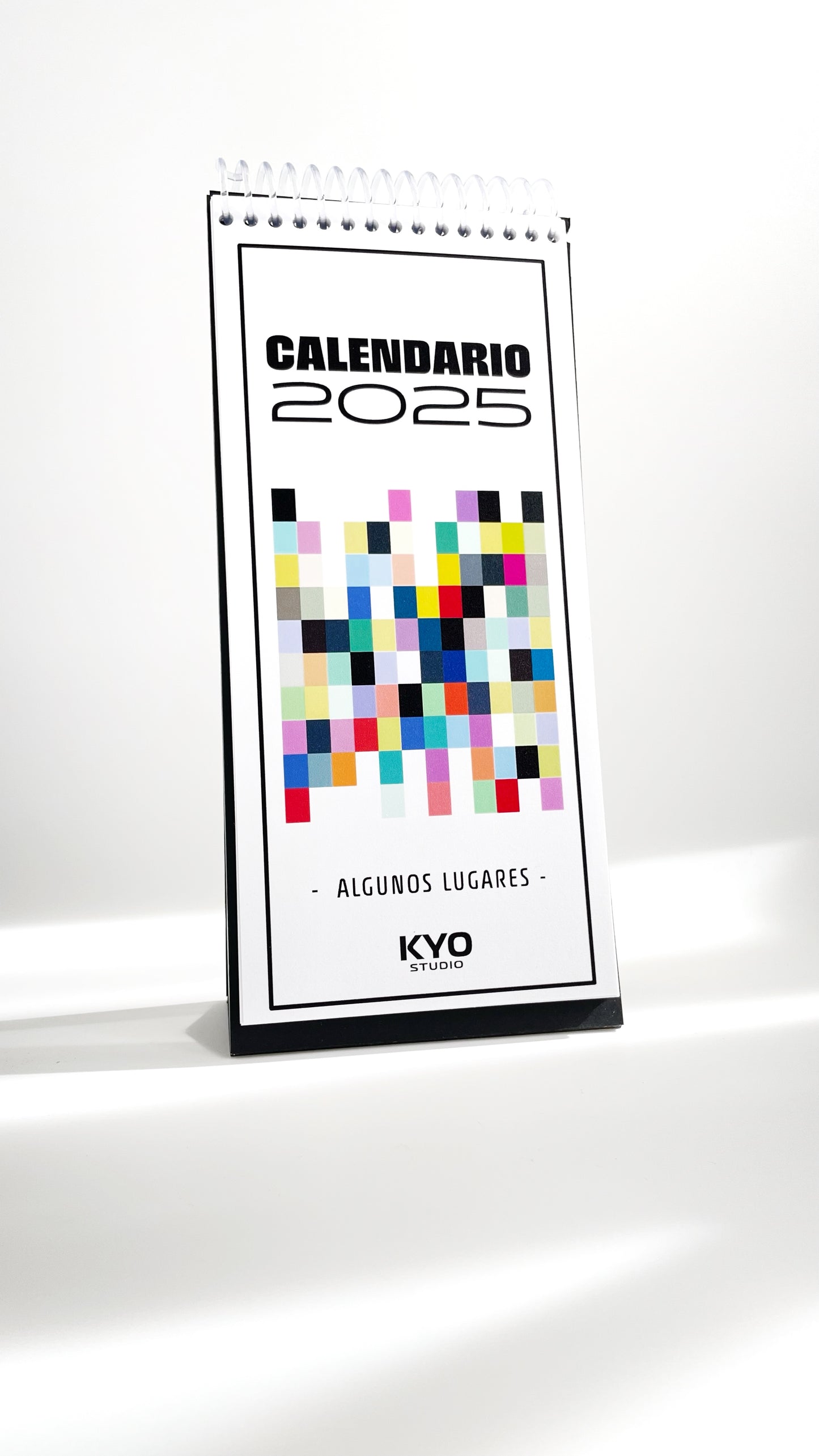 CALENDARIO ESCRITORIO ALGUNOS LUGARES 2025 (VERSIÓN ALTA)